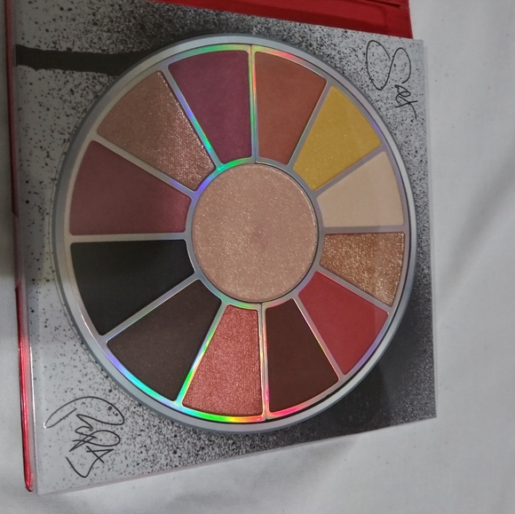 🆕Milani Salt N Pepa Hot Kool and Vicious - Picture 3 of 5